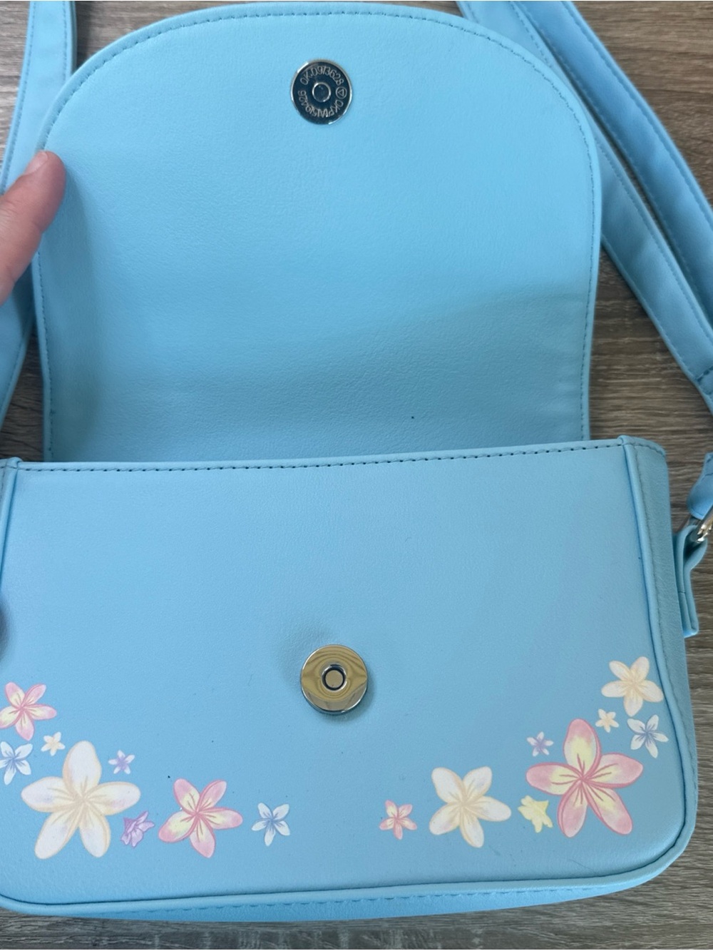 Loungefly Disney Stitch & Scrump Flowers Crossbody Bag - Picture 10 of 10